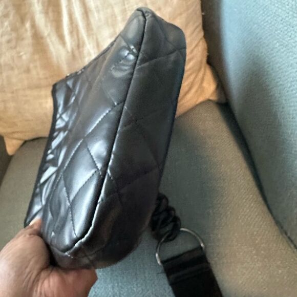 Haute Shore - Jeri York Crossbody, Blue Denim - Picture 6 of 9